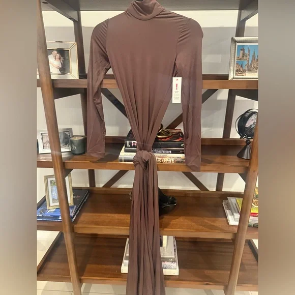 Bardot Alix Maxi Tie Front Dress In Chocolate - Picture 3 of 6